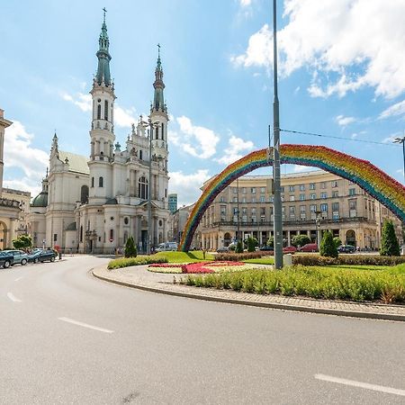 Zbawiciela Square P&O Serviced Apartments Varsovia Exterior foto